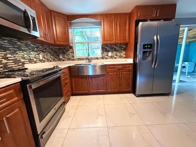 $170,000 | 2003 Roseland Avenue, Sebring, FL 33870