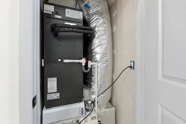 $399,000 | 115-117 Mechanic Street, Unit 4, Clinton, MA 01510