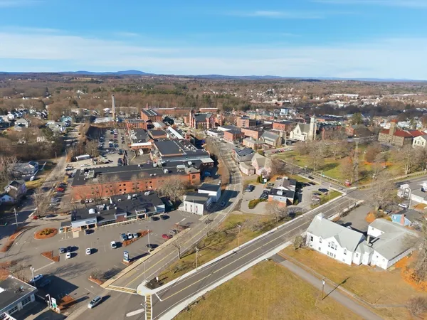 $399,000 | 115-117 Mechanic Street, Unit 4, Clinton, MA 01510