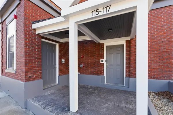 $399,000 | 115-117 Mechanic Street, Unit 4, Clinton, MA 01510