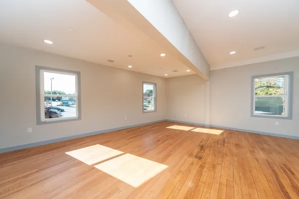 $399,000 | 115-117 Mechanic Street, Unit 4, Clinton, MA 01510