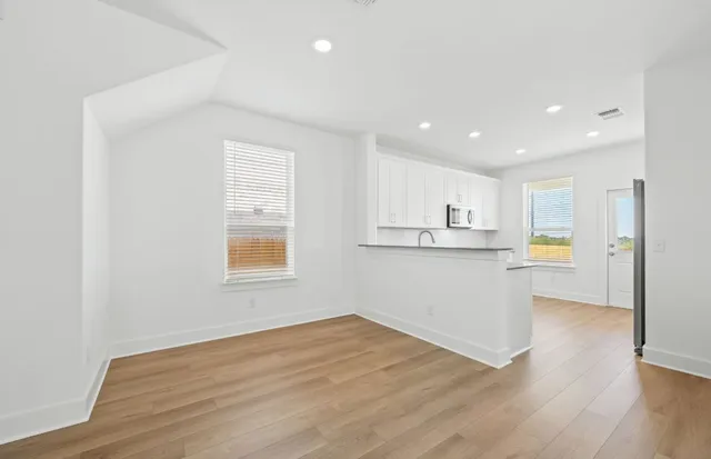 $362,990 | 568 Tailwind Drive, Kyle, TX 78640