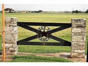 336 Wagon Wheel Trail Angleton, TX 77515 - Photo 2 of 11