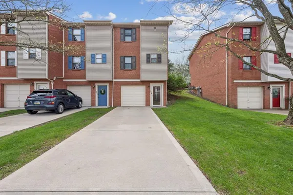 $237,500 | 196 Woodhaven Drive, Seven Fields, PA 16046