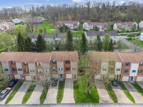 $237,500 | 196 Woodhaven Drive, Seven Fields, PA 16046