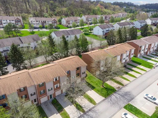 $237,500 | 196 Woodhaven Drive, Seven Fields, PA 16046