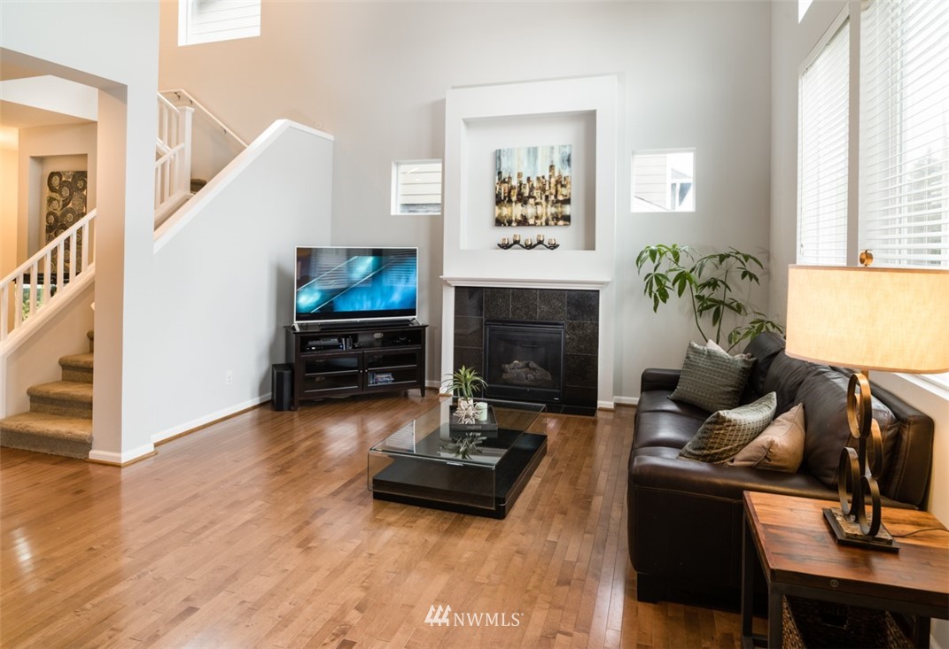 3605 185th Place Southeast Bothell, WA 98012 - Photo 3 of 23