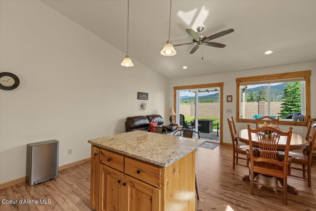 7881 West Kayak Court Rathdrum, ID 83858 - Photo 12 of 42 12-Kitchen