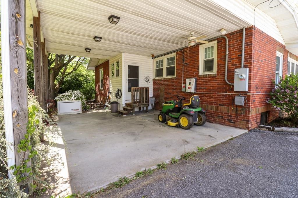 223 Parsonage Avenue Rural Retreat, VA 24368 - Photo 27 of 55 Gallery Image 27