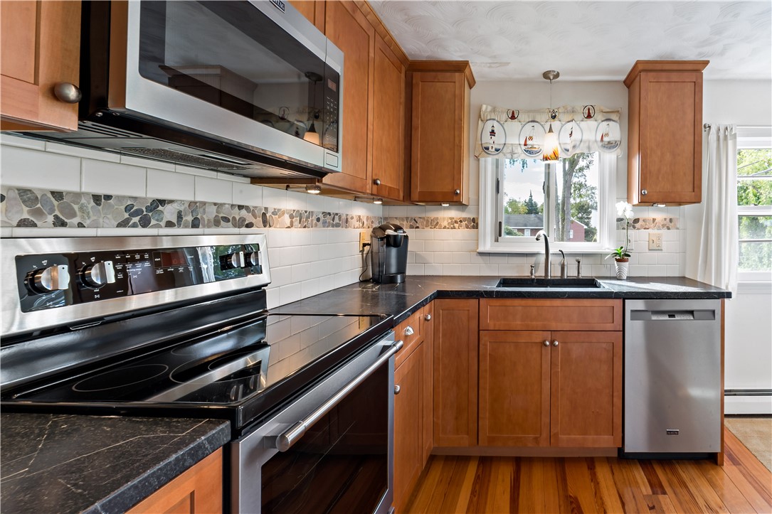 975 Anthony Road Portsmouth, RI 02871 - Photo 21 of 38 Gallery Image 21