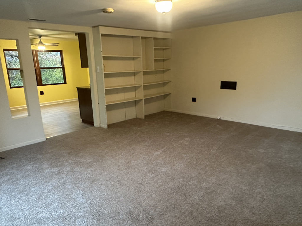 2272 Asbury Road Northbrook, IL 60062 - Photo 9 of 22 a view of an empty room with a window