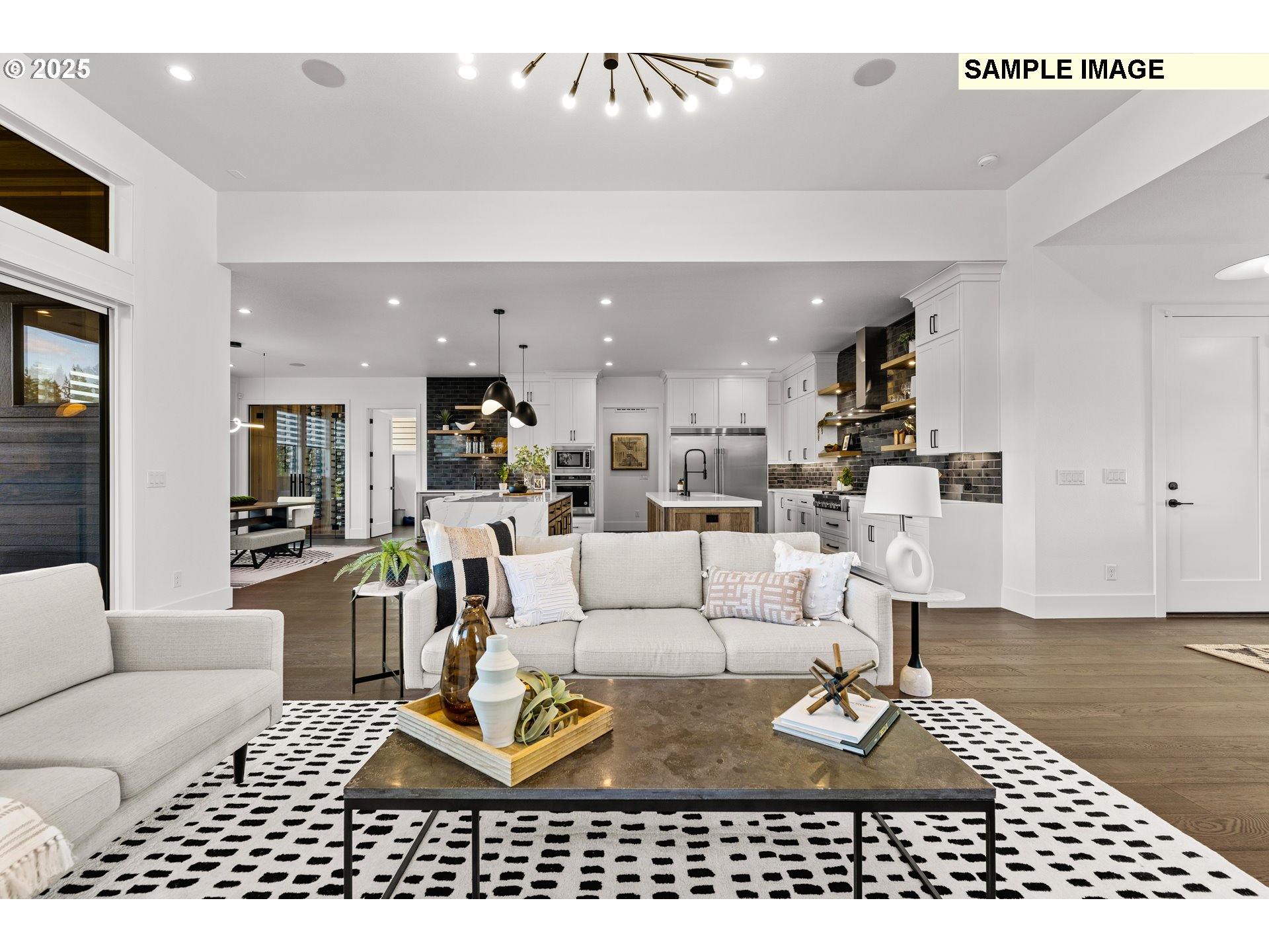 2003 Northwest 121st Street Vancouver, WA 98685 - Photo 11 of 48 a living room with furniture