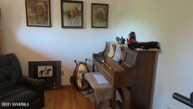 4240 East Waldron Road Rimrock, AZ 86335 - Photo 7 of 34 music room