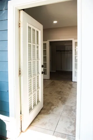 a view of entryway with a hallway