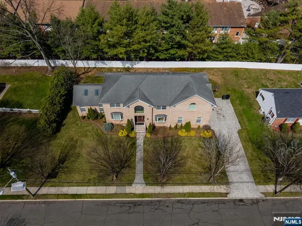 $1,749,995 | 683 Victoria Avenue, Paramus, NJ 07652