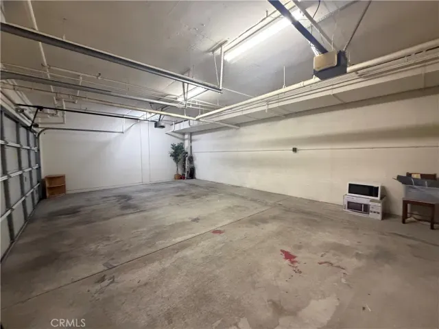 a view of a garage