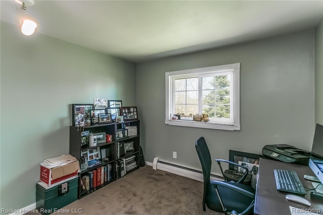 1012 Stellma Lane Rochester, MI 48309 - Photo 30 of 52 030-Bedroom-2675897-medium.jpg