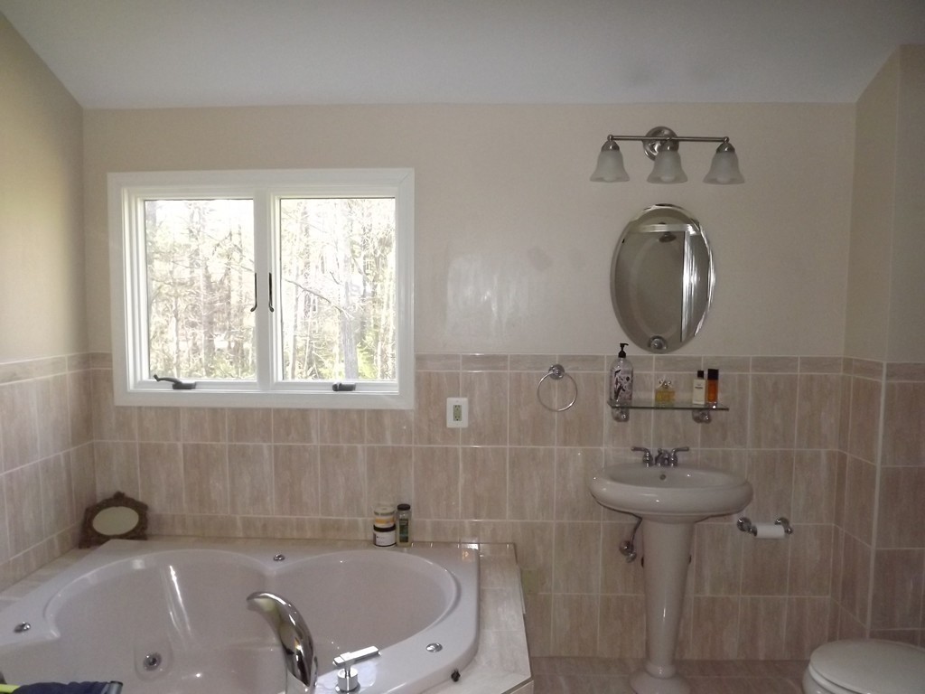 239 Hampton Road Sharon, MA 02067 - Photo 18 of 25