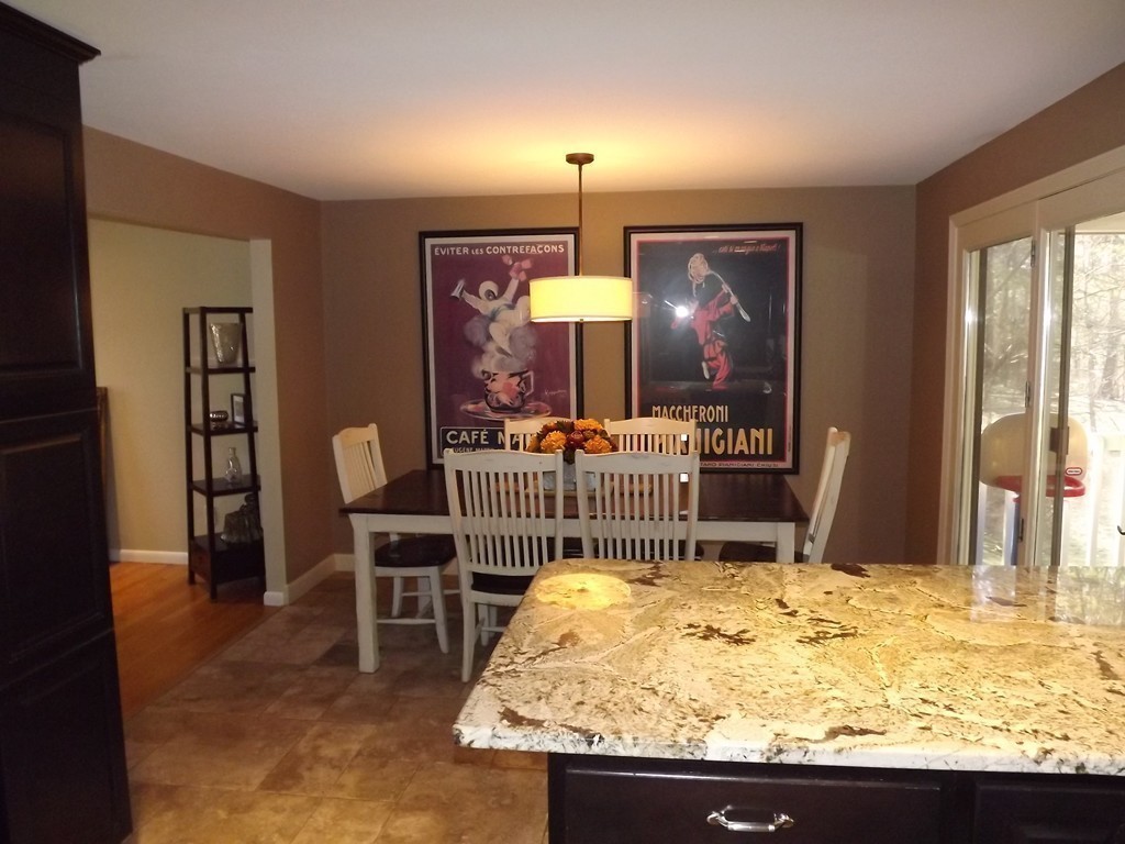 239 Hampton Road Sharon, MA 02067 - Photo 9 of 25