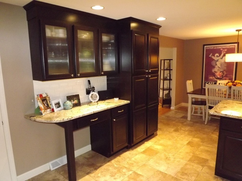 239 Hampton Road Sharon, MA 02067 - Photo 10 of 25