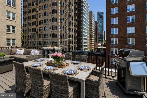 $575,000 | 1903 Spruce Street, Unit 3E, Philadelphia, PA 19103