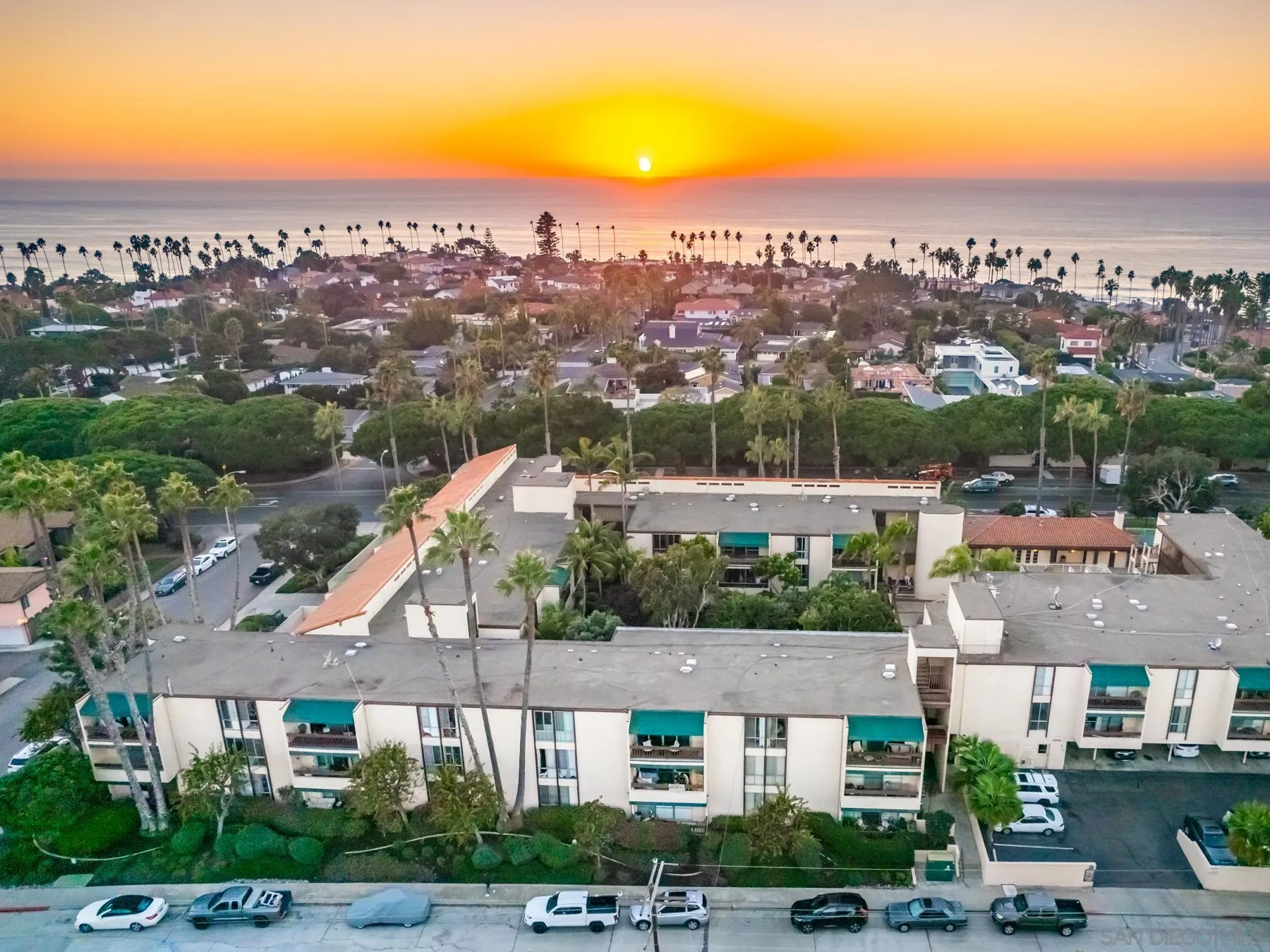 6455 La Jolla Boulevard, Unit 203 La Jolla, CA 92037 - Photo 21 of 21 an aerial view of residential houses and city view