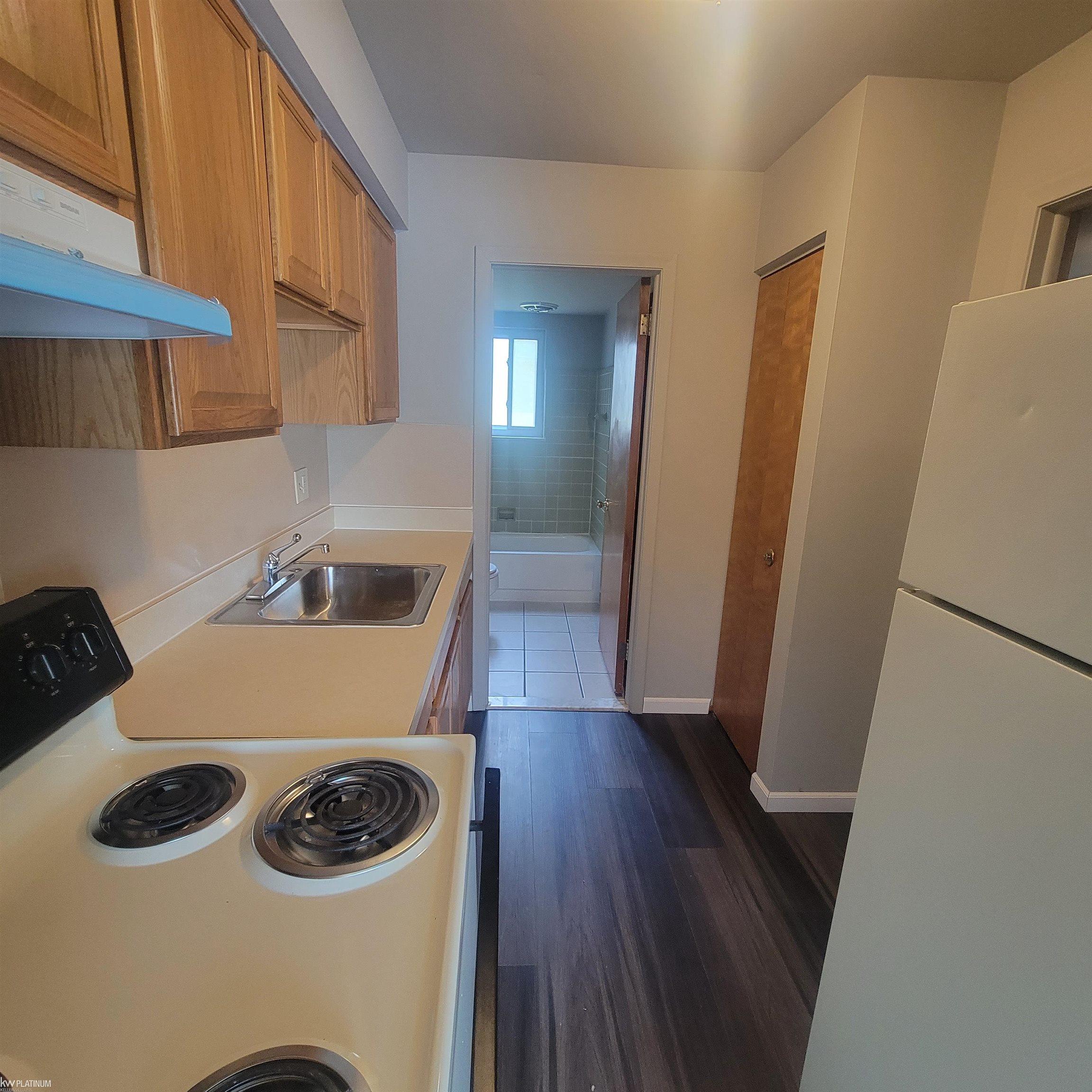 24008 Hall Road, Unit 2 Clinton Township, MI 48036 - Photo 8 of 13