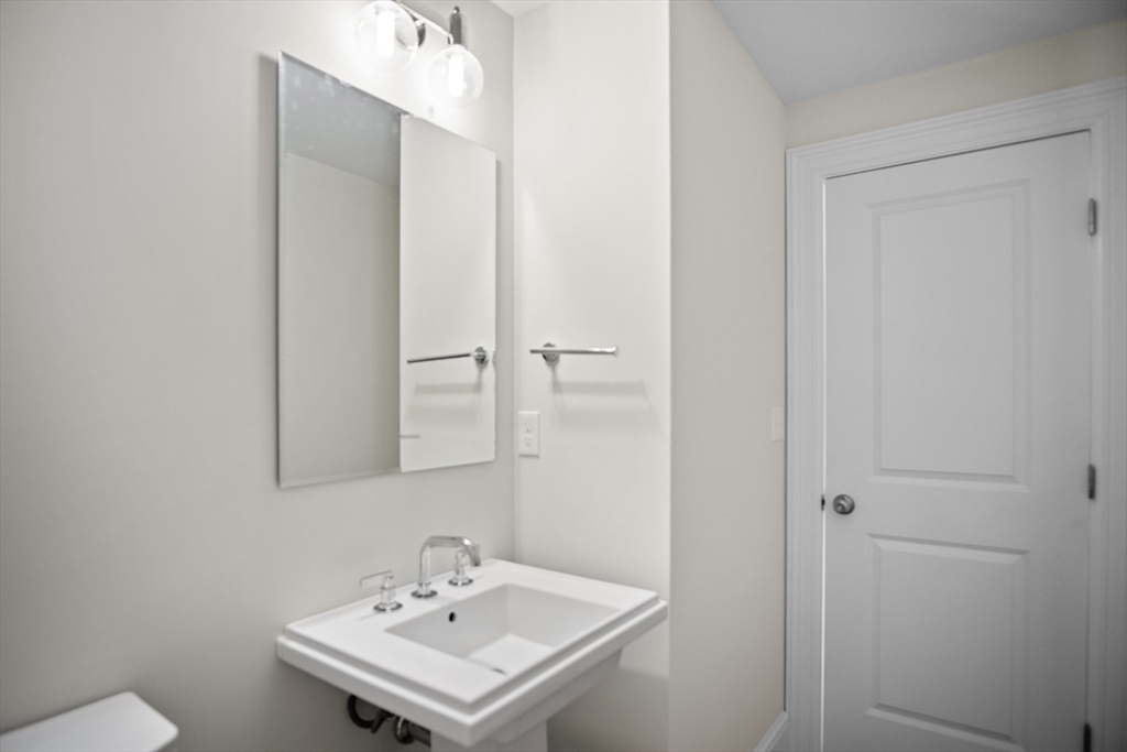 18 Talbot Lane, Unit 18 Reading, MA 01867 - Photo 12 of 33