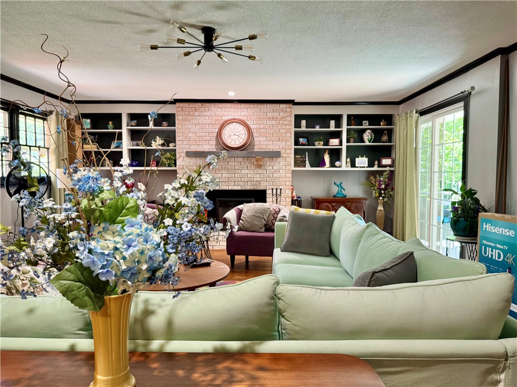 601 Heyward Road Anderson, SC 29621 - Photo 6 of 29 Living Area