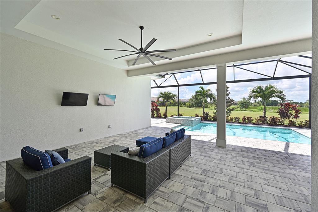 17110 Verona Place Lakewood Ranch, FL 34202 - Photo 33 of 60