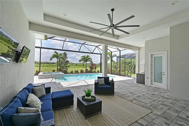 $2,100,000 | 17110 Verona Place, Lakewood Ranch, FL 34202