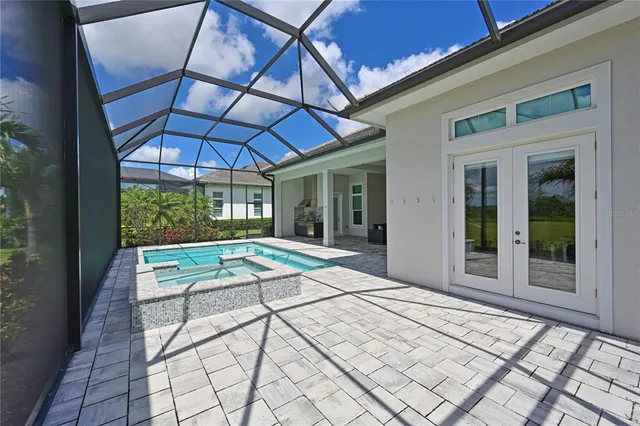 $2,100,000 | 17110 Verona Place, Lakewood Ranch, FL 34202