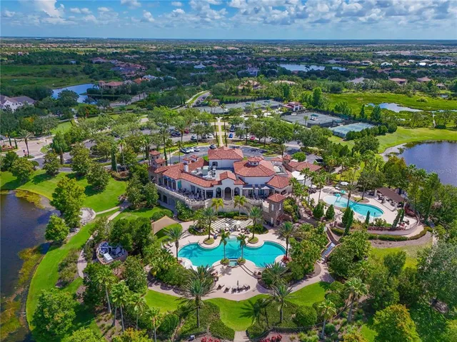 $2,100,000 | 17110 Verona Place, Lakewood Ranch, FL 34202