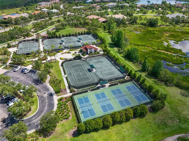 $2,100,000 | 17110 Verona Place, Lakewood Ranch, FL 34202