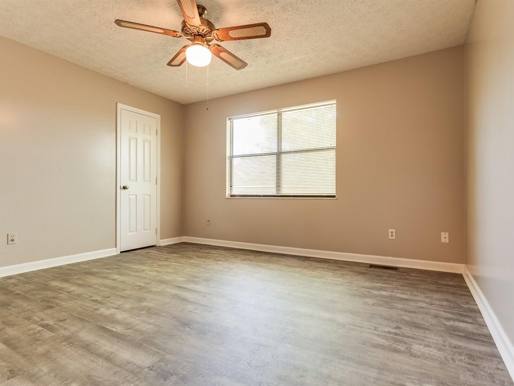 147 High Point Lane Oak Ridge, TN 37830 - Photo 22 of 26 Bedroom #2