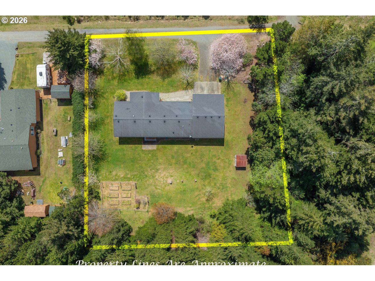 55100 Ruby Loop Bandon, OR 97411 - Photo 14 of 40