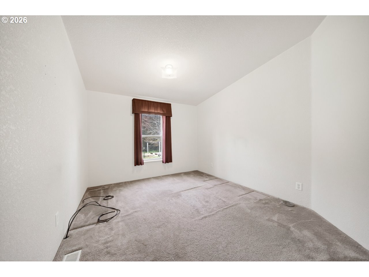 55100 Ruby Loop Bandon, OR 97411 - Photo 28 of 40 Bonus Room