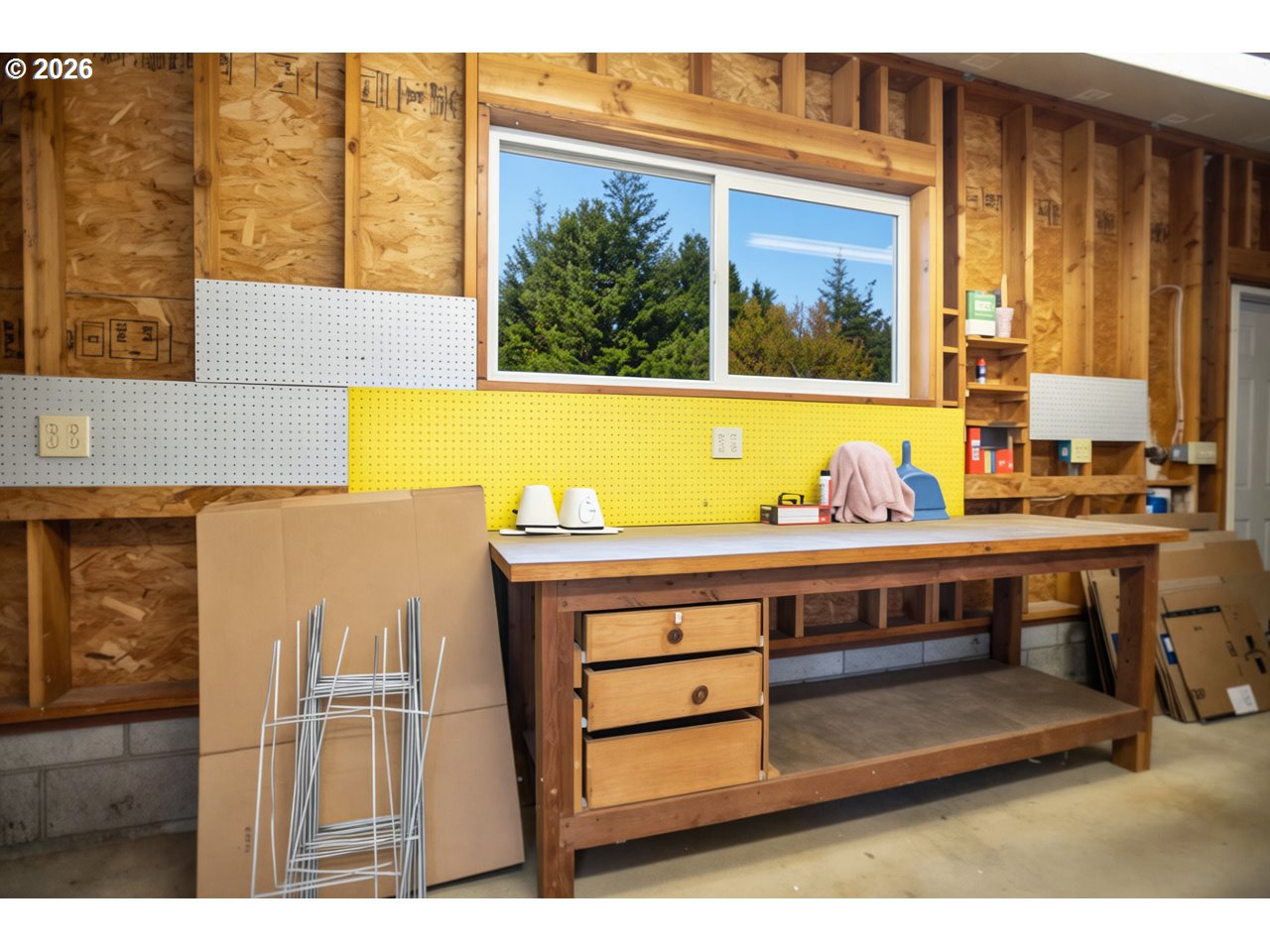 55100 Ruby Loop Bandon, OR 97411 - Photo 39 of 40 Garage