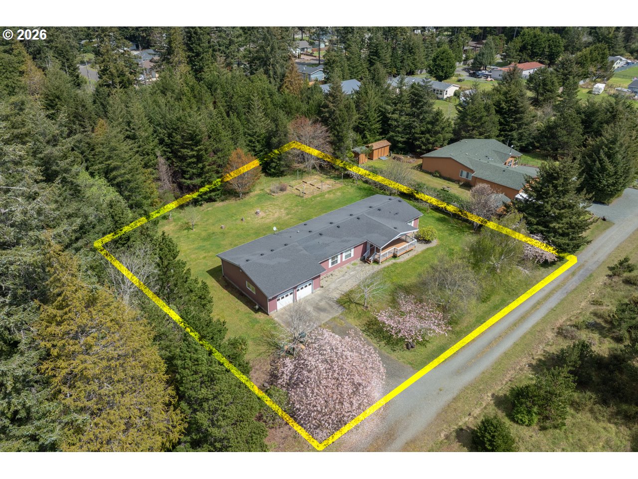 55100 Ruby Loop Bandon, OR 97411 - Photo 6 of 40