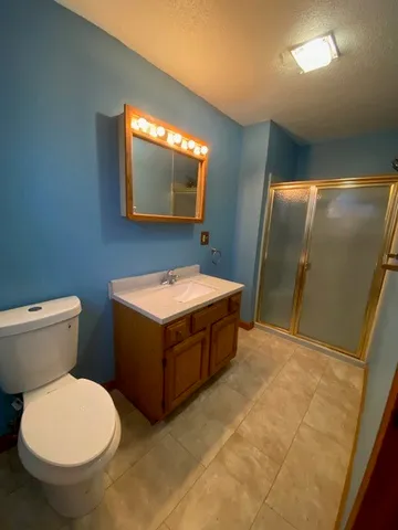 $2,750 | 6 Sterling Drive, Tiverton, RI 02878