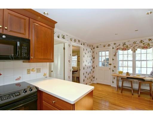 17 Campbell Road Wayland, MA 01778 - Photo 8 of 25