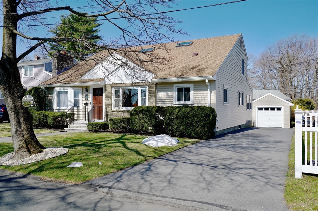 16 Lynn End Road Lynn, MA 01904 - Photo 1 of 22 Gallery Image 1