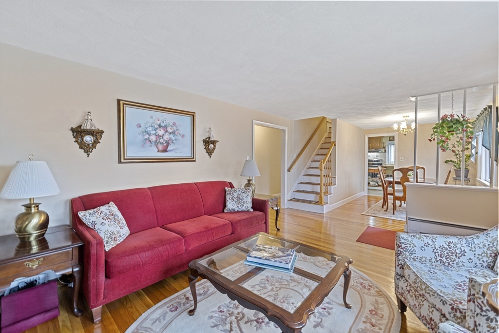 16 Lynn End Road Lynn, MA 01904 - Photo 4 of 22 Gallery Image 4