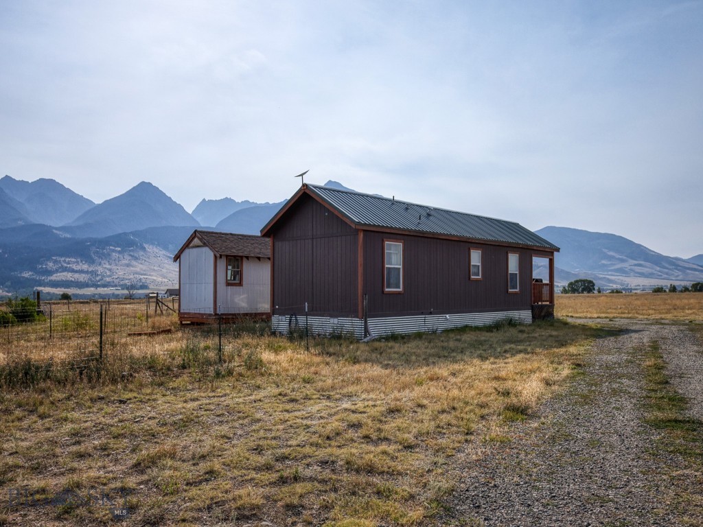 80 Glengarry Road Livingston, MT 59047 - Photo 57 of 79 Guest ADU