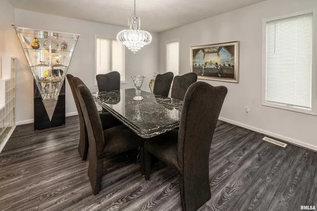 $559,900 | 6381 Tyner Lane, Marion, IL 62959