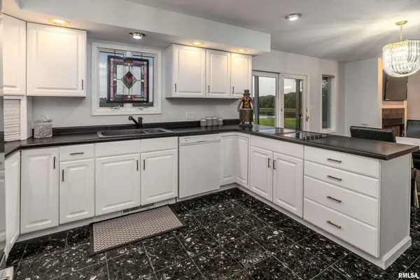 $559,900 | 6381 Tyner Lane, Marion, IL 62959