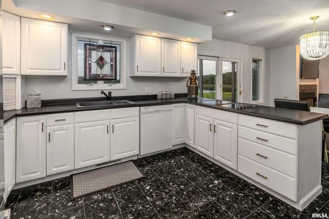 $559,900 | 6381 Tyner Lane, Marion, IL 62959