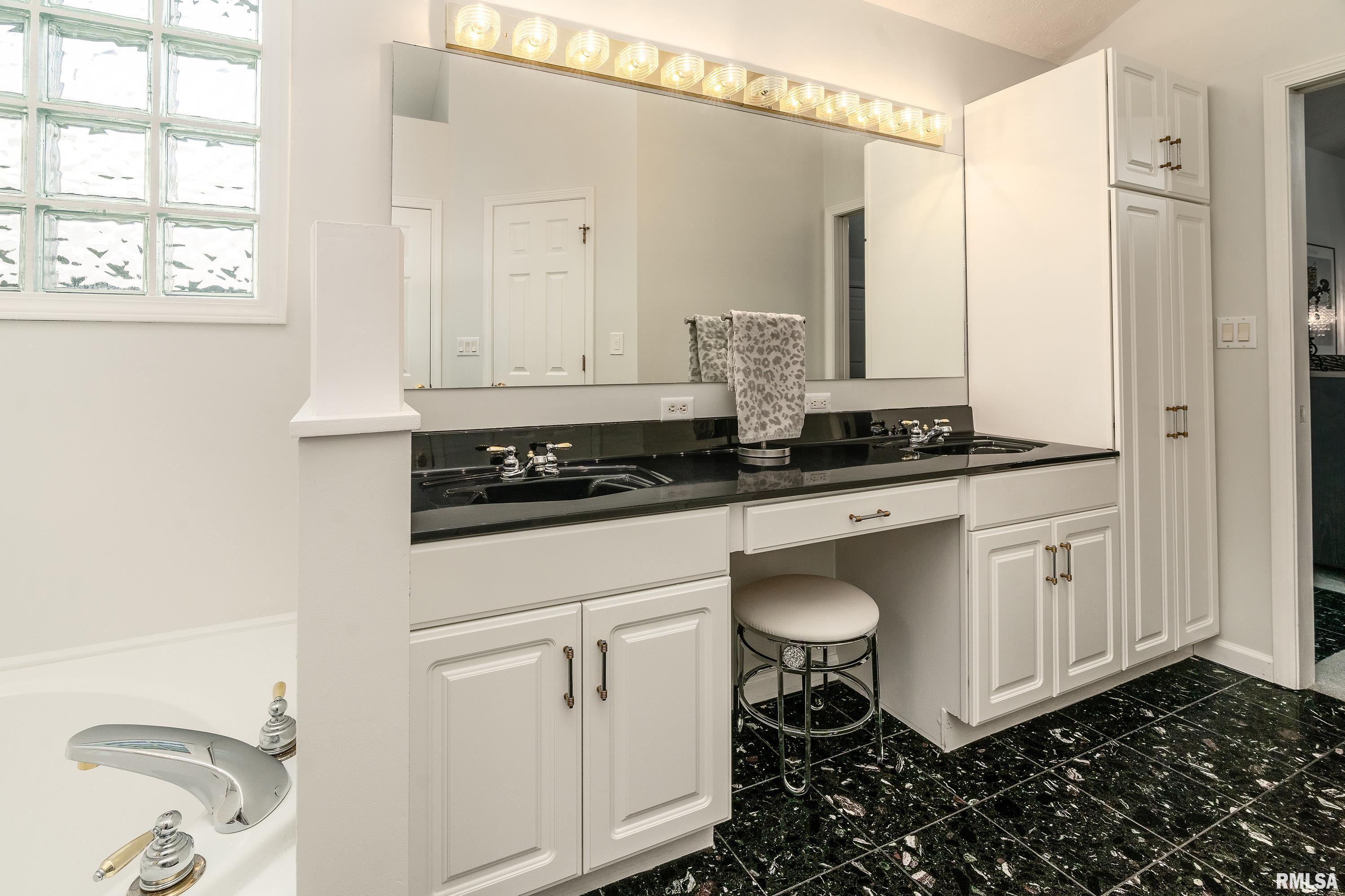 6381 Tyner Lane Marion, IL 62959 - Photo 44 of 67