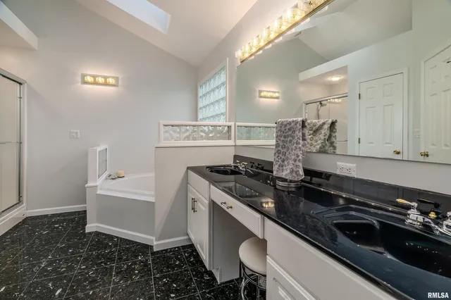 $559,900 | 6381 Tyner Lane, Marion, IL 62959