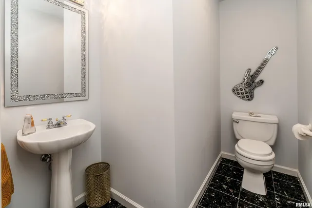 $559,900 | 6381 Tyner Lane, Marion, IL 62959